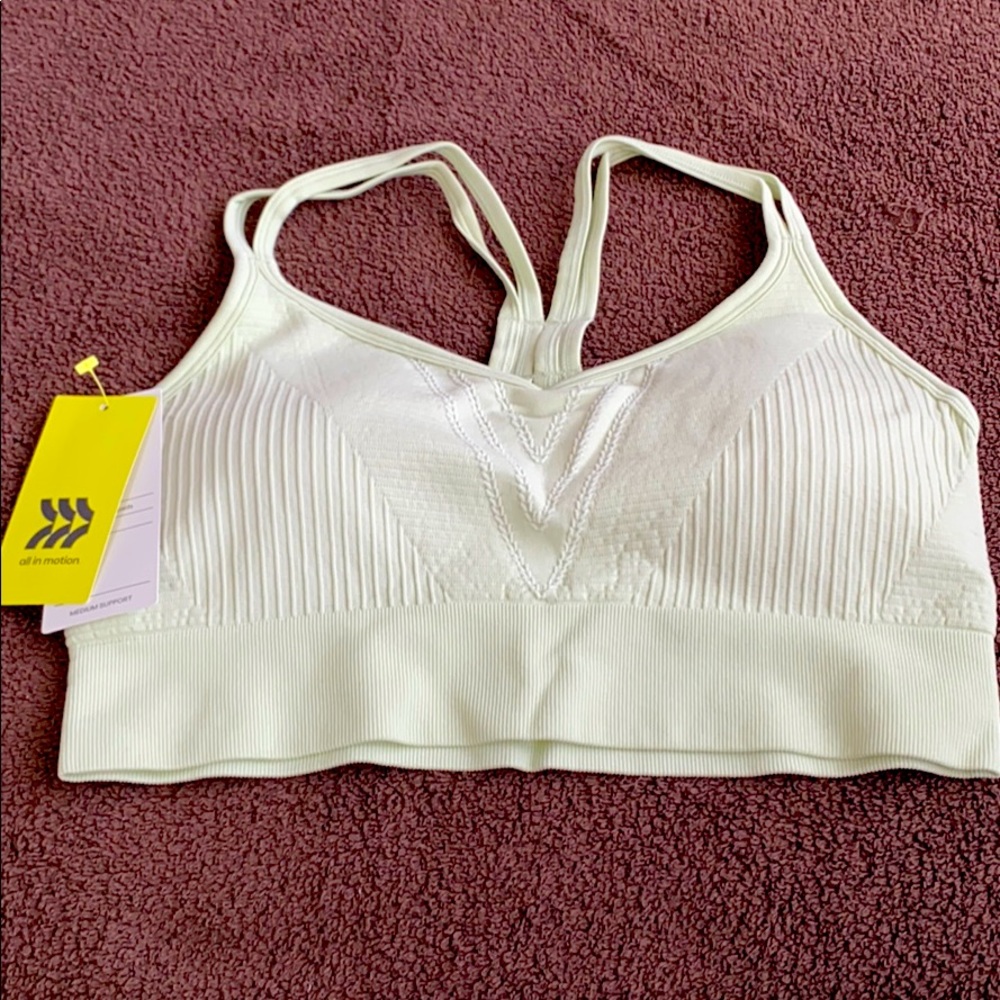 NWT all in motion sports bra L